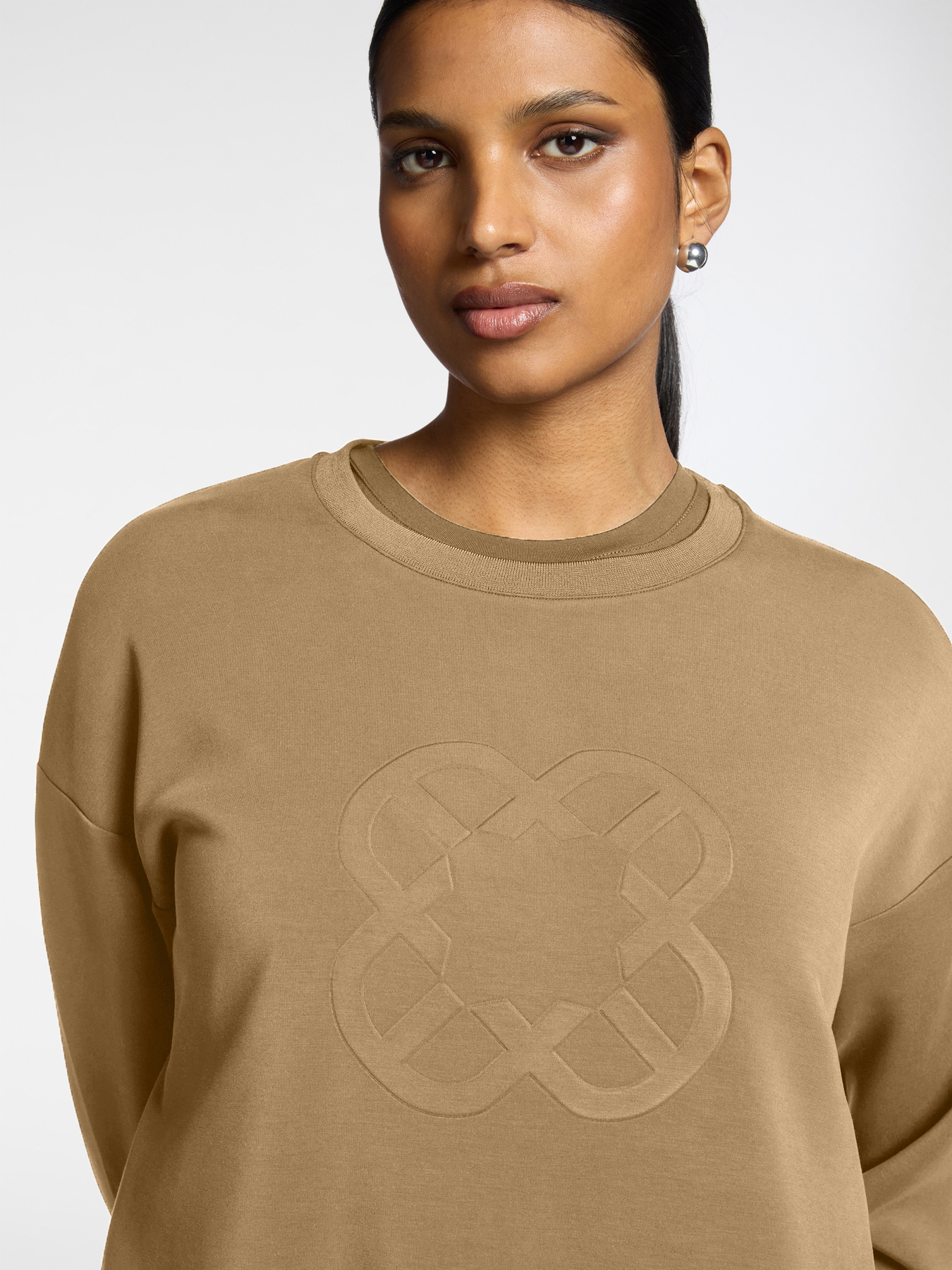 Свитшот из скубы коричневый