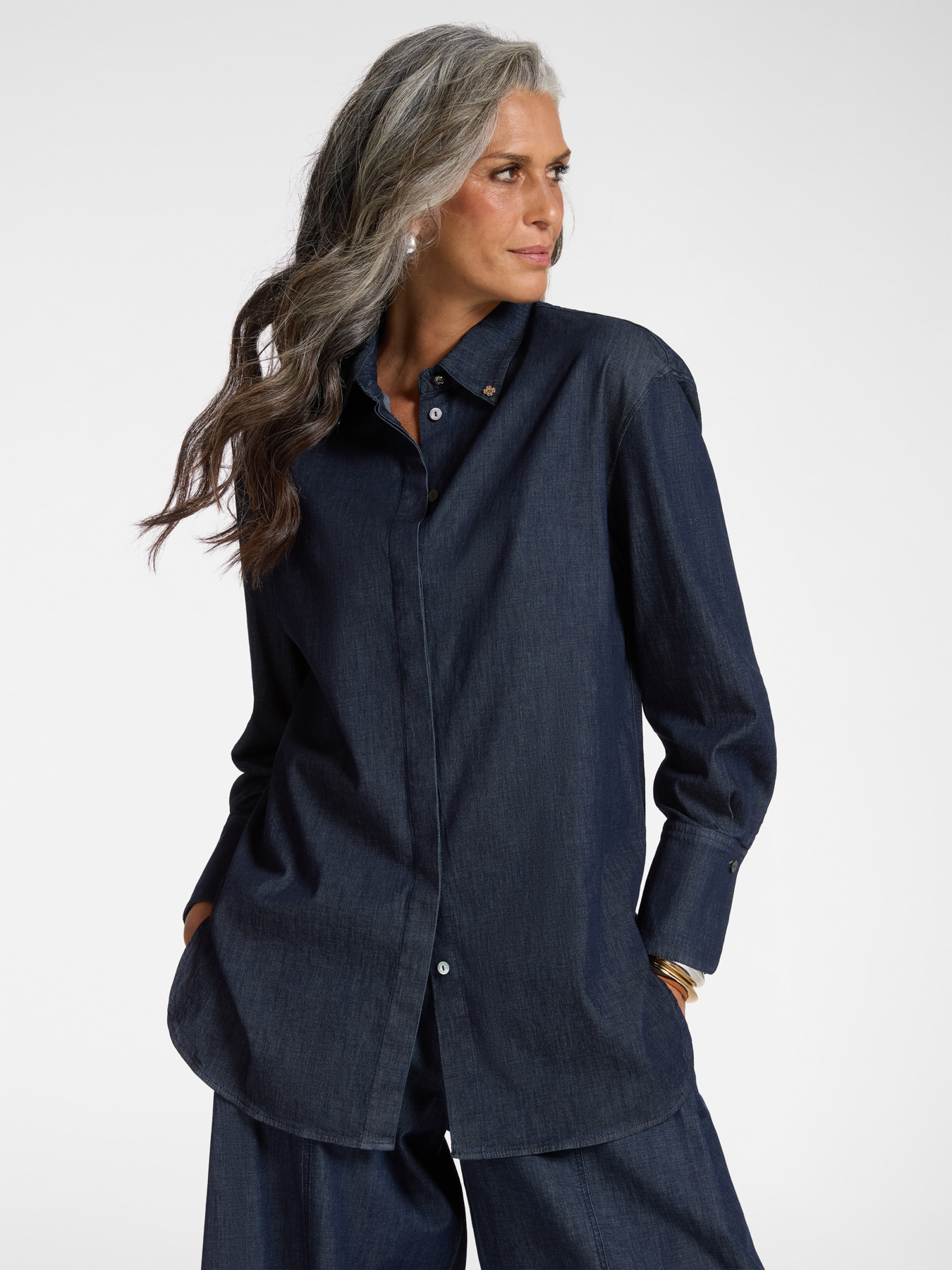 Рубашка из шамбре