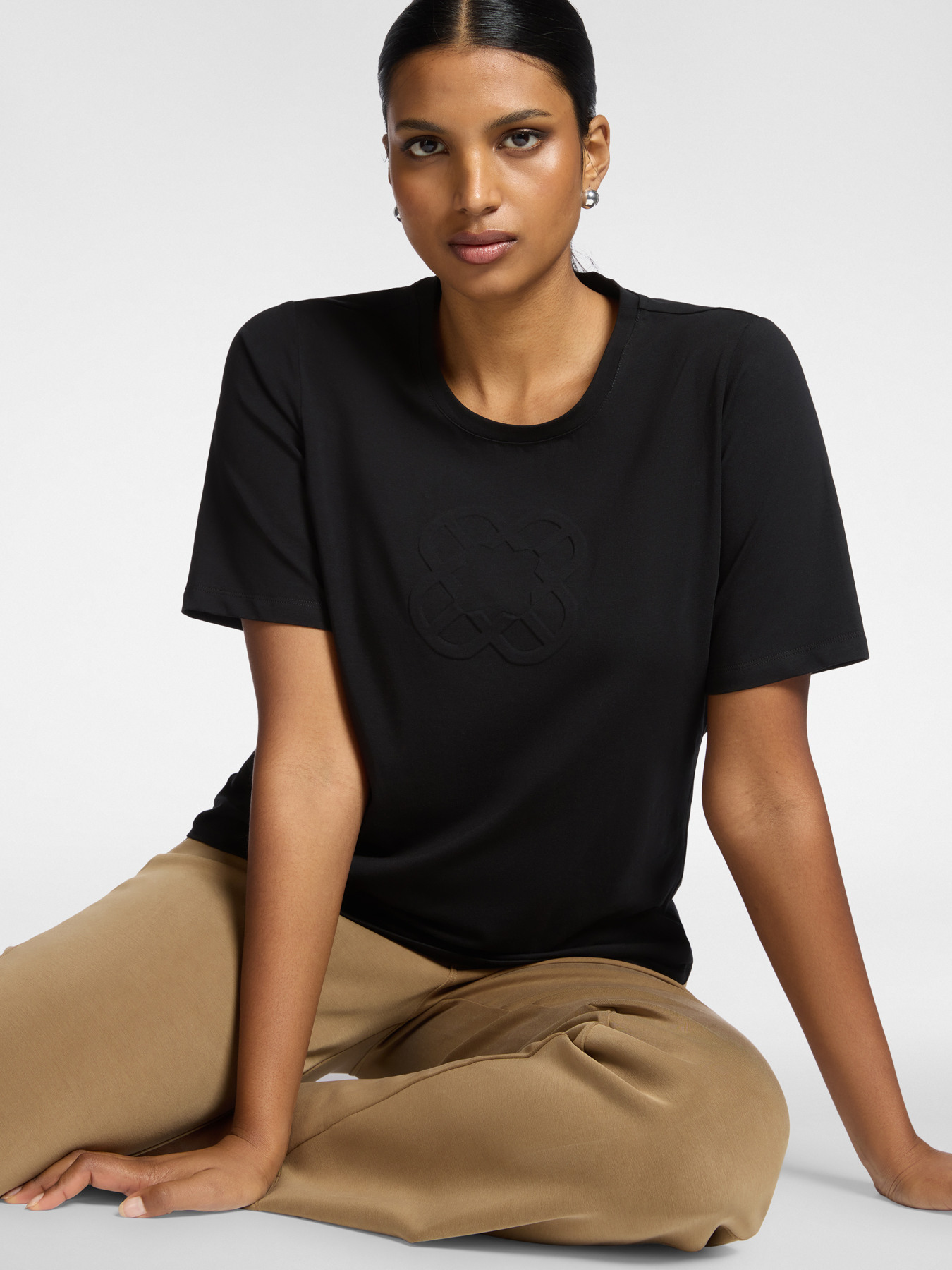 Футболка из хлопкового трикотажа черная