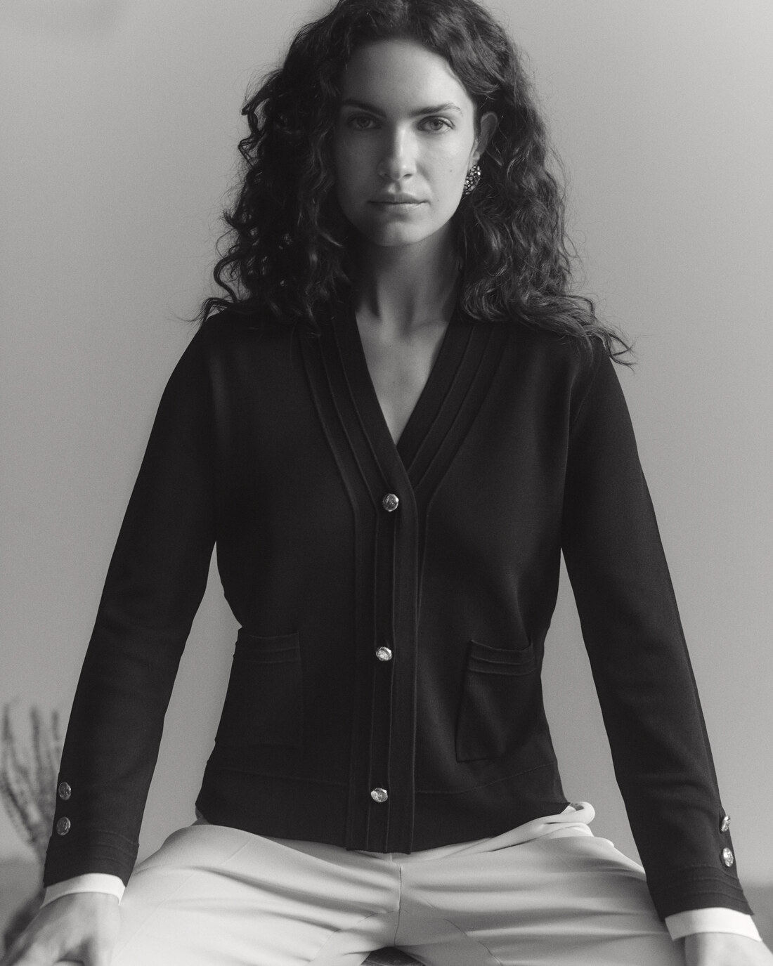 Кардиган с контрастными манжетами из вискозы черный