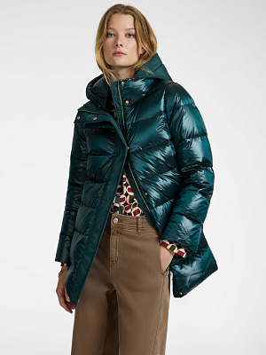 Пуховик из водонепроницаемого нейлона